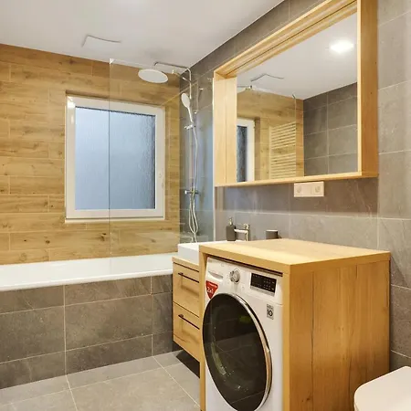 Krusnohorske Strane Apartment