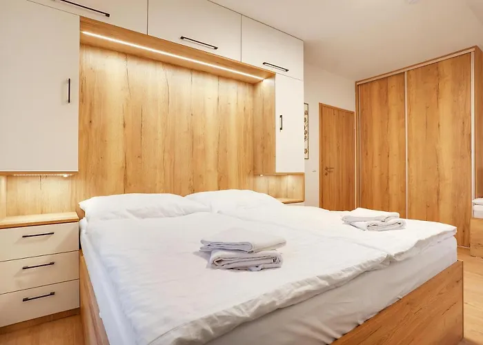 Krusnohorske Strane Apartament *